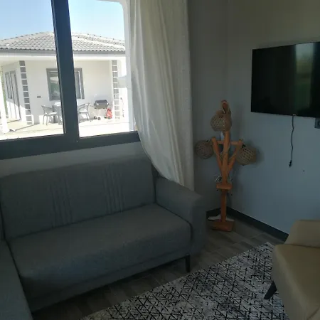 Airport Doga Evleri Holiday home