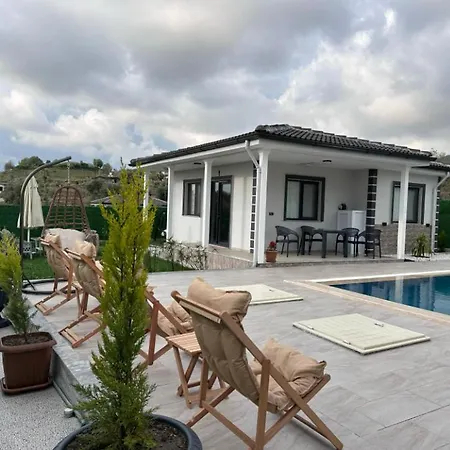 Holiday home Airport Doga Evleri *